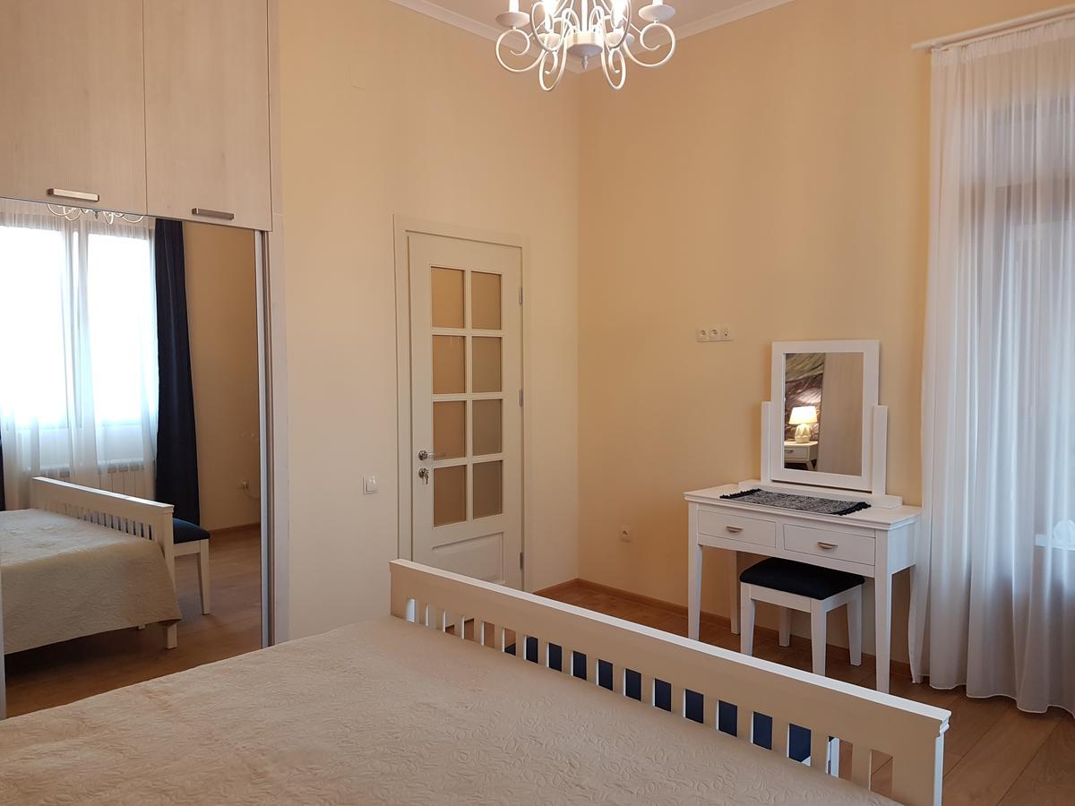 The Starry Night Apartment Batumi Eksteriør bilde